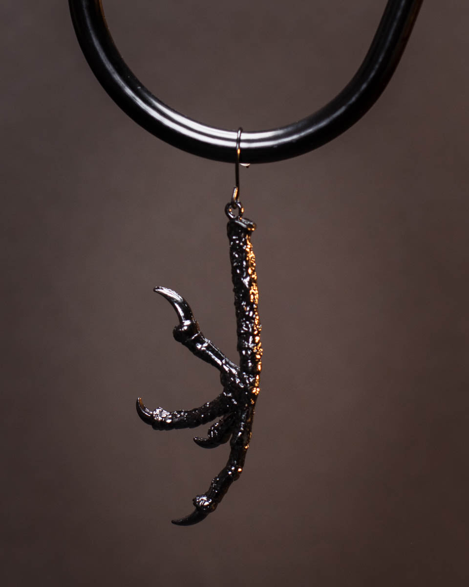 Frayle Black Raven's Claw Earrings