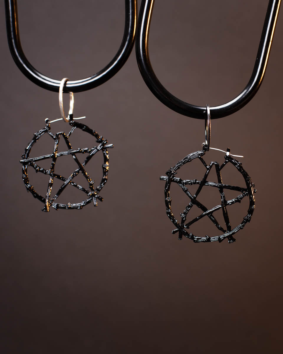 Frayle Black Pentacle Earrings
